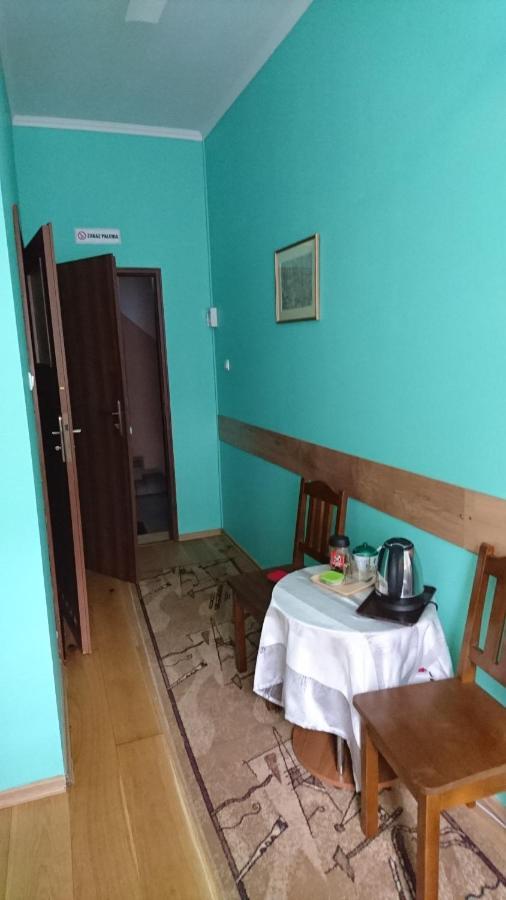 Hotelik Warmia -Pensjonat, Hostel Лидзбарк-Варминьский Экстерьер фото